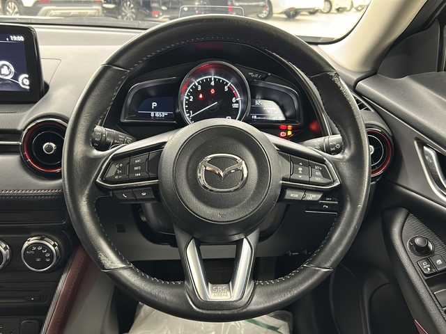 マツダ ＣＸ－３ XD プロアクティブ 長崎県 2017(平29)年 8.2万km セラミックM 純正メモリナビ/（フルセグ/CD/DVD/Bluetooth）/ブラインドスポットモニター/ヘッドアップディスプレイ/レーダークルーズコントロール/衝突軽減ブレーキ/横滑り防止装置/パーキングアシスト/レーンキープアラート/ETC/オートライト/ステアスイッチ/半革シート/純正１８インチホイール/純正LEDヘッドライト/オートライト/フロアマット/ナビ取説書