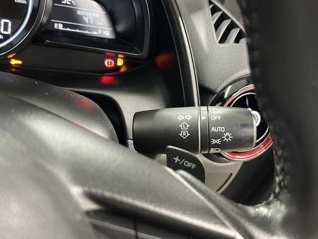 マツダ ＣＸ－３ XD プロアクティブ 長崎県 2017(平29)年 8.2万km セラミックM 純正メモリナビ/（フルセグ/CD/DVD/Bluetooth）/ブラインドスポットモニター/ヘッドアップディスプレイ/レーダークルーズコントロール/衝突軽減ブレーキ/横滑り防止装置/パーキングアシスト/レーンキープアラート/ETC/オートライト/ステアスイッチ/半革シート/純正１８インチホイール/純正LEDヘッドライト/オートライト/フロアマット/ナビ取説書