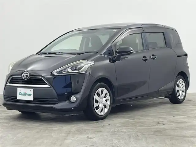 トヨタ シエンタ G 群馬県 2016(平28)年 5.9万km ブラックマイカ 社外７インチナビ　バックカメラ　両側パワースライドドア　ＨＩＤライト　オートライト　ステアリングリモコン　ドライブレコーダー　横滑り防止装置　純正フロアマット　ＥＴＣ　スマートキー　スペアキー　禁煙車