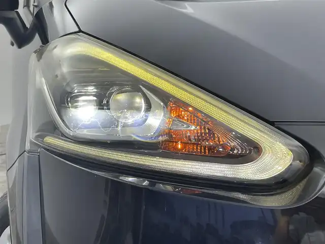 トヨタ シエンタ G 群馬県 2016(平28)年 5.9万km ブラックマイカ 社外７インチナビ　バックカメラ　両側パワースライドドア　ＨＩＤライト　オートライト　ステアリングリモコン　ドライブレコーダー　横滑り防止装置　純正フロアマット　ＥＴＣ　スマートキー　スペアキー　禁煙車