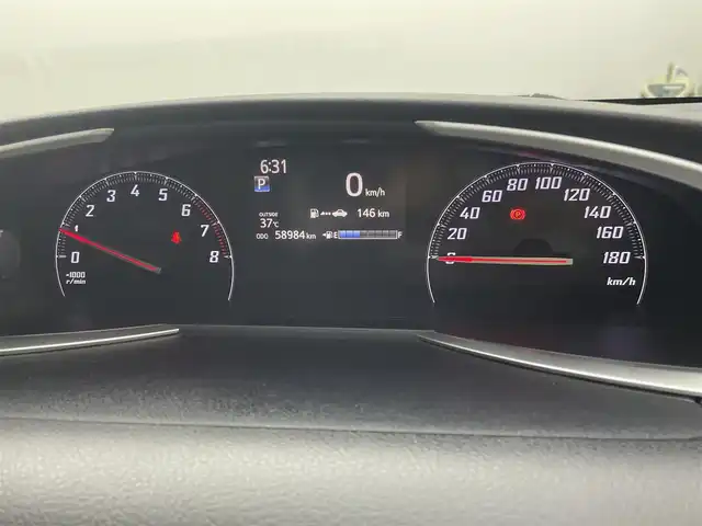 トヨタ シエンタ G 群馬県 2016(平28)年 5.9万km ブラックマイカ 社外７インチナビ　バックカメラ　両側パワースライドドア　ＨＩＤライト　オートライト　ステアリングリモコン　ドライブレコーダー　横滑り防止装置　純正フロアマット　ＥＴＣ　スマートキー　スペアキー　禁煙車