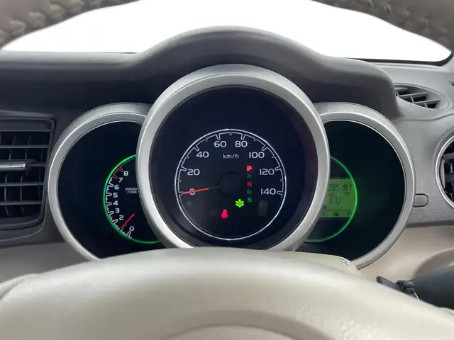 ホンダ Ｎ ＢＯＸ G ターボ Lパッケージ 大分県 2014(平26)年 9.6万km カトラリーシルバーM 純正メモリーナビ/（Bluetooth/CD/フルセグ/DVD）/衝突軽減ブレーキ/バックカメラ/ETC/両側パワースライドドア/ステアリングスイッチ/パドルシフト/クルーズコントロール/オートライト/プッシュスタート・スマートキー/フロアマット