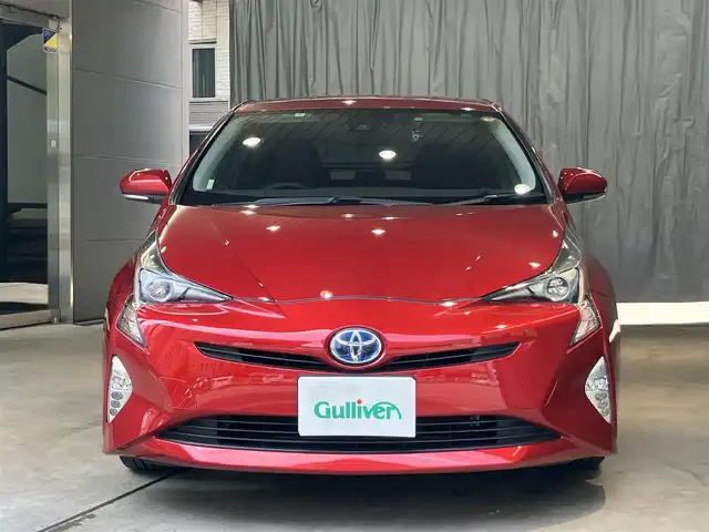 トヨタ プリウス S ツーリングセレクション 東京都 2018(平30)年 3万km エモーショナルレッド セーフティセンス/・プリクラッシュセーフティシステム/・レーンディパーチャーアラート/・オートマチックハイビーム/・レーダークルーズコントロール/純正9インチナビ/バックカメラ/フルセグテレビ/合皮シート/・シートヒーター /ドライブレコーダー/AC100V/ビルトインETC/スマートキー/保証書・取扱説明書/ディーラー記録簿/スペアキー