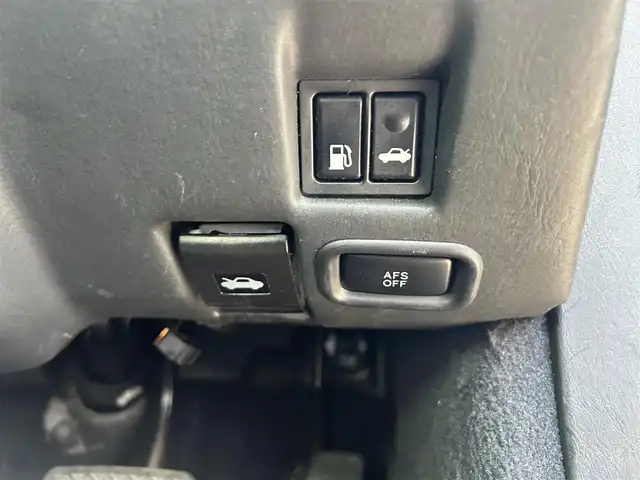 レクサス ＳＣ 430 福岡県 2006(平18)年 5.2万km コスモシルバー オープンカー/パワーステアリング/パワーウィンドウ/フルセグTVナビ/レザーシート/前席シートヒーター/純正アルミホイール