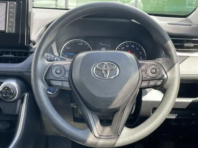 トヨタ ＲＡＶ４ ハイブリッドX 和歌山県 2019(令1)年 6.1万km ホワイトパールクリスタルシャイン 純正7インチナビ（ＮＳＺＴ－Ｗ６８Ｔ）/バックカメラ/フルセグＴＶ/BT/CD/衝突軽減ブレーキ/レーダークルコン/ブラインドスポットモニター/オートライト/前後コーナーセンサー/モデリスタエアロ/前後ドラレコ/ビルトインETC2.0 /オートホールド/LEDヘッドライト/フォグランプ