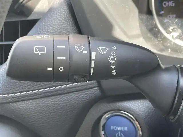 トヨタ ＲＡＶ４ ハイブリッドX 和歌山県 2019(令1)年 6.1万km ホワイトパールクリスタルシャイン 純正7インチナビ（ＮＳＺＴ－Ｗ６８Ｔ）/バックカメラ/フルセグＴＶ/BT/CD/衝突軽減ブレーキ/レーダークルコン/ブラインドスポットモニター/オートライト/前後コーナーセンサー/モデリスタエアロ/前後ドラレコ/ビルトインETC2.0 /オートホールド/LEDヘッドライト/フォグランプ