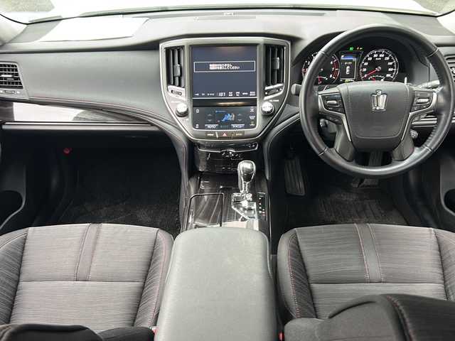 トヨタ クラウン アスリート S-T 広島県 2018(平30)年 2.1万km ホワイトパールクリスタルシャイン 禁煙車/ワンオーナー/セーフティセンスP/・プリクラッシュセーフティ/・オートマチックハイビーム/純正SDナビ/(DVD・BD/フルセグTV/Bluetooth/USB/MSV)/バックカメラ/ビルトインETC/レーダークルーズコントロール/前方ドライブレコーダー/前席パワーシート/純正17インチアルミホイール/スマートキー/プッシュスタート/スマートキー×２/LEDヘッドライト/フォグランプ/革巻きステアリング/パドルシフト/ステアリングスイッチ/W+サイド+カーテンエアバック/新車時保証書/取扱説明書