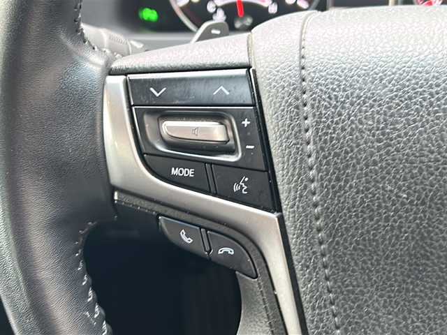 トヨタ クラウン アスリート S-T 広島県 2018(平30)年 2.1万km ホワイトパールクリスタルシャイン 禁煙車/ワンオーナー/セーフティセンスP/・プリクラッシュセーフティ/・オートマチックハイビーム/純正SDナビ/(DVD・BD/フルセグTV/Bluetooth/USB/MSV)/バックカメラ/ビルトインETC/レーダークルーズコントロール/前方ドライブレコーダー/前席パワーシート/純正17インチアルミホイール/スマートキー/プッシュスタート/スマートキー×２/LEDヘッドライト/フォグランプ/革巻きステアリング/パドルシフト/ステアリングスイッチ/W+サイド+カーテンエアバック/新車時保証書/取扱説明書