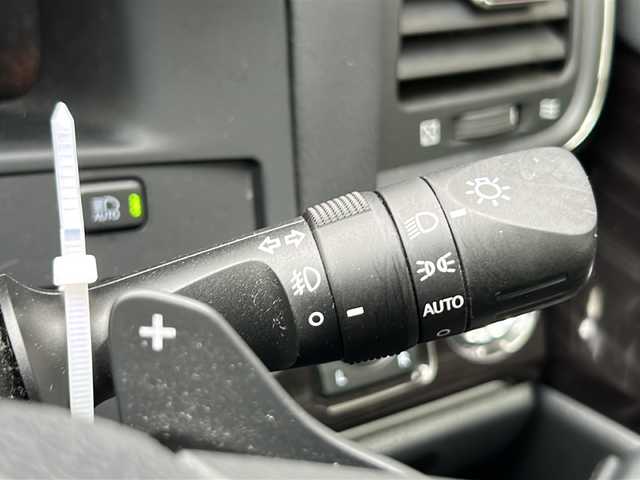 トヨタ クラウン アスリート S-T 広島県 2018(平30)年 2.1万km ホワイトパールクリスタルシャイン 禁煙車/ワンオーナー/セーフティセンスP/・プリクラッシュセーフティ/・オートマチックハイビーム/純正SDナビ/(DVD・BD/フルセグTV/Bluetooth/USB/MSV)/バックカメラ/ビルトインETC/レーダークルーズコントロール/前方ドライブレコーダー/前席パワーシート/純正17インチアルミホイール/スマートキー/プッシュスタート/スマートキー×２/LEDヘッドライト/フォグランプ/革巻きステアリング/パドルシフト/ステアリングスイッチ/W+サイド+カーテンエアバック/新車時保証書/取扱説明書