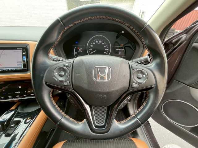 ホンダ ヴェゼル ハイブリッド Z ホンダセンシング 岩手県 2018(平30)年 5.9万km オーロラアメジストメタリック AIS検査済み/【2510036918】/4WD/ホンダセンシング/純正ギャザズSDナビ/フルセグTV/Bluetooth接続/DVD/バックカメラ/レーダークルコン/ハーフレザーシート/前席シートヒーター/ETC/USB入力端子/トラクションコントロール/レーンキープアシスト/パドルシフト/スマートキー