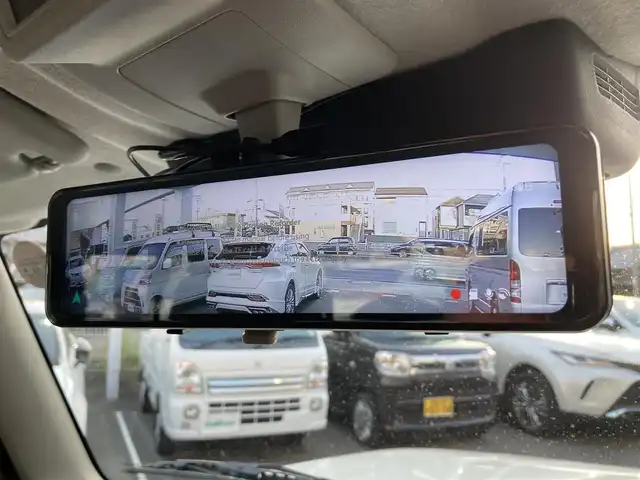 スズキ ジムニー ノマド FC 愛知県 2025(令7)年 0.1万km アークティックホワイトパール ワンオーナー/ディスプレイオーディオ/（Bluetooth、AppleCarPlay、AndroidAuto)/バックカメラ/デジタルインナーミラー/（ドライブレコーダー機能付き）/4WD/アイドリングストップ/横滑り防止装置/レーンキープアシスト/衝突被害軽減システム/追従式クルーズコントロール/シートヒータ/ウィンカーミラー/背面タイヤ/革調シートカバー/プッシュスタート/スマートキー/スペアキー/フロアマット