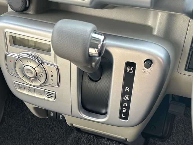 日産 ＮＶ１００クリッパー リオ G 千葉県 2023(令5)年 0.5万km ブルーイッシュブラック ナビＣＮ－ＨＥ０２ＷＤ　バックカメラ　両側パワースライドドア　タイプＣ　ＥＴＣ　フルセグ　ＢＴ　ＵＳＢ　ルーフシェルフ　ドラレコ　スマートキー　オートステップ　ＬＥＤライト　オートライト　ドアバイザー