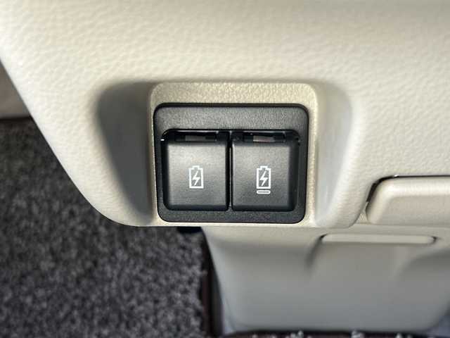 日産 ＮＶ１００クリッパー リオ G 千葉県 2023(令5)年 0.5万km ブルーイッシュブラック ナビＣＮ－ＨＥ０２ＷＤ　バックカメラ　両側パワースライドドア　タイプＣ　ＥＴＣ　フルセグ　ＢＴ　ＵＳＢ　ルーフシェルフ　ドラレコ　スマートキー　オートステップ　ＬＥＤライト　オートライト　ドアバイザー