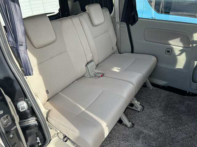 日産 ＮＶ１００クリッパー リオ G 千葉県 2023(令5)年 0.5万km ブルーイッシュブラック ナビＣＮ－ＨＥ０２ＷＤ　バックカメラ　両側パワースライドドア　タイプＣ　ＥＴＣ　フルセグ　ＢＴ　ＵＳＢ　ルーフシェルフ　ドラレコ　スマートキー　オートステップ　ＬＥＤライト　オートライト　ドアバイザー