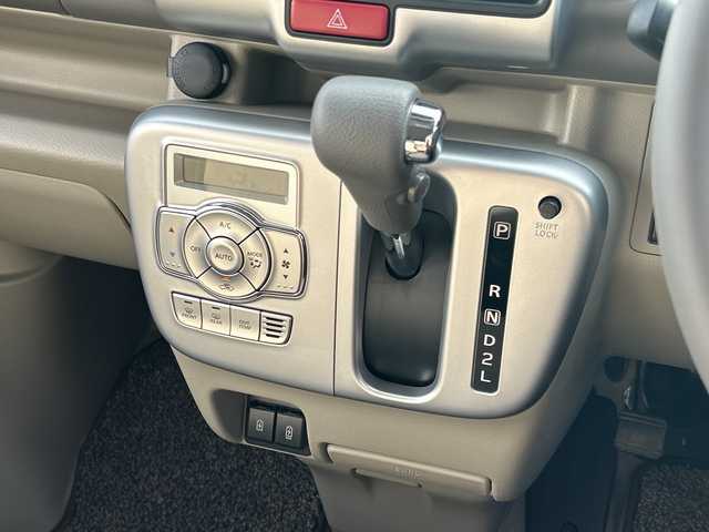 日産 ＮＶ１００クリッパー リオ G 千葉県 2023(令5)年 0.5万km ブルーイッシュブラック ナビＣＮ－ＨＥ０２ＷＤ　バックカメラ　両側パワースライドドア　タイプＣ　ＥＴＣ　フルセグ　ＢＴ　ＵＳＢ　ルーフシェルフ　ドラレコ　スマートキー　オートステップ　ＬＥＤライト　オートライト　ドアバイザー