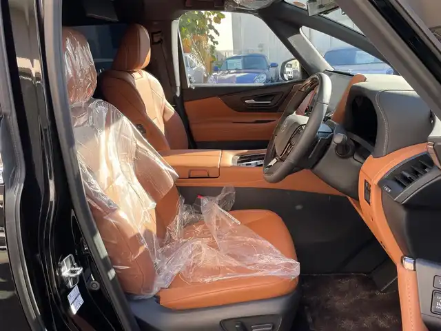 トヨタ ヴェルファイア ハイブリット エグゼクティブ ラウンジ 神奈川県 2024(令6)年 0.1千km ブラック ワンオーナー/左右独立ムーンルーフ/茶革シート/純正メモリーナビ・地デジTV/リヤエンターテイメント/JBLサウンド/全方位カメラ/純正USB/BT/Miracast/ビルトインETC2.0/デジタルインナーミラー/HUD/ユニバーサルステップ/トヨタチームメイト/両側パワースライドドア/パワーバックドア/純正19インチAW/LEDライト/LEDフォグ/トヨタセーフティセンス/レーダークルーズコントロール/PCS/LDA/BSM/CTA/PKSB/RSA/コーナーセンサー/オートハイビーム/AC100V/ワイヤレス充電/前後ドライブレコーダー/プッシュスタート/スマートキー×2/R7年ディーラー整備記録/保証書・ユーザーガイドあり