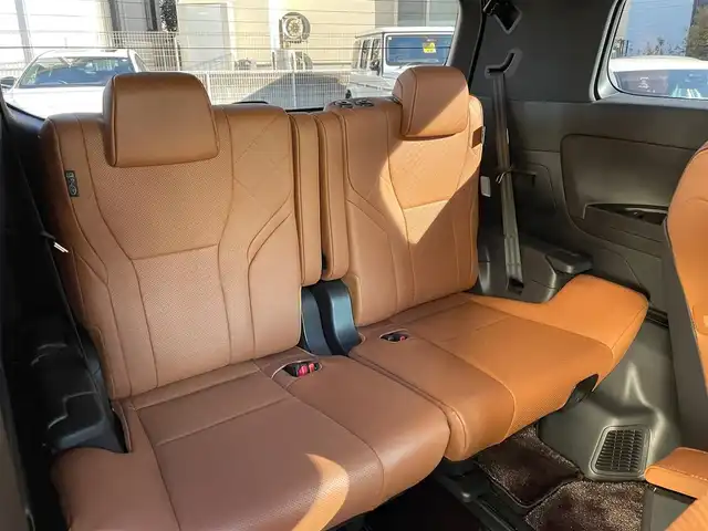 トヨタ ヴェルファイア ハイブリット エグゼクティブ ラウンジ 神奈川県 2024(令6)年 0.1千km ブラック ワンオーナー/左右独立ムーンルーフ/茶革シート/純正メモリーナビ・地デジTV/リヤエンターテイメント/JBLサウンド/全方位カメラ/純正USB/BT/Miracast/ビルトインETC2.0/デジタルインナーミラー/HUD/ユニバーサルステップ/トヨタチームメイト/両側パワースライドドア/パワーバックドア/純正19インチAW/LEDライト/LEDフォグ/トヨタセーフティセンス/レーダークルーズコントロール/PCS/LDA/BSM/CTA/PKSB/RSA/コーナーセンサー/オートハイビーム/AC100V/ワイヤレス充電/前後ドライブレコーダー/プッシュスタート/スマートキー×2/R7年ディーラー整備記録/保証書・ユーザーガイドあり