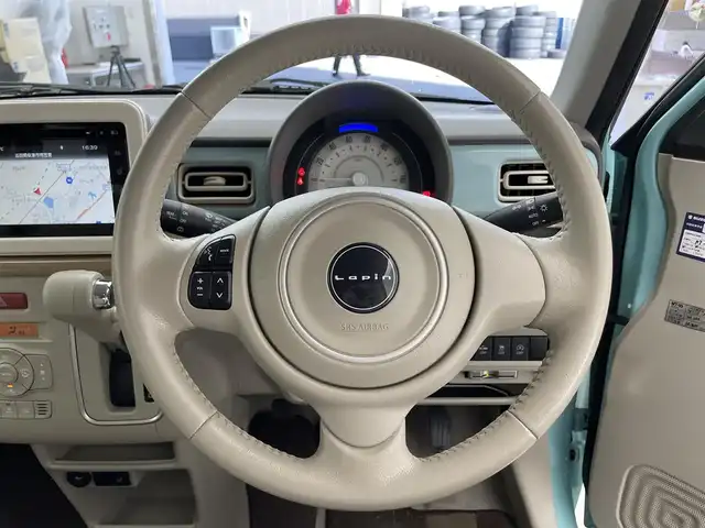 スズキ ラパン X 滋賀県 2015(平27)年 6.1万km フレンチミントパールメタリック/ホワイト2トーンルーフ 純正メーカーナビ/（CD・DVD・フルセグTV・Bluetooth・AUX）/シートヒーター/インパネデコレーションパネル（木目調）/全方位カメラ/前後ドライブレコーダー/ETC/プッシュスタート/衝突被害軽減ブレーキ/横滑り防止装置/アイドリングストップ/オートエアコン/電動格納ミラー/フットパーキングブレーキ/ステアリングスイッチ