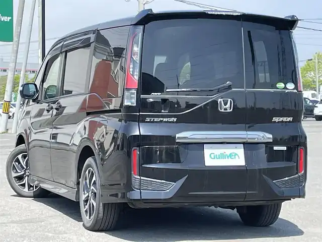 ホンダ ステップワゴン スパーダ ホンダセンシング 道央・札幌 2020(令2)年 8万km プレミアムスパークルブラックパール ４WD/純正ディーラーOPナビ/CD/DVD/BT/フルセグ/ホンダセンシング/衝突被害軽減ブレーキ/横滑り防止装置/アダプティブクルーズコントロール/レーンキープアシスト/バックカメラ/ビルトインETC2.0/アイドリングストップ/ECONモード/ワイパーデアイサー/両側パワースライドドア/革巻きステアリング/ステアリングリモコン/パドルシフト/プッシュスタート/スマートキー/LEDヘッドライト/オートライト/フォグランプ/電動格納ミラー/ウィンカーミラー/純正フロアマット/ドアバイザー