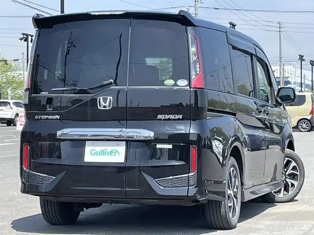 ホンダ ステップワゴン スパーダ ホンダセンシング 道央・札幌 2020(令2)年 8万km プレミアムスパークルブラックパール ４WD/純正ディーラーOPナビ/CD/DVD/BT/フルセグ/ホンダセンシング/衝突被害軽減ブレーキ/横滑り防止装置/アダプティブクルーズコントロール/レーンキープアシスト/バックカメラ/ビルトインETC2.0/アイドリングストップ/ECONモード/ワイパーデアイサー/両側パワースライドドア/革巻きステアリング/ステアリングリモコン/パドルシフト/プッシュスタート/スマートキー/LEDヘッドライト/オートライト/フォグランプ/電動格納ミラー/ウィンカーミラー/純正フロアマット/ドアバイザー