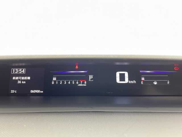 ホンダ ステップワゴン スパーダ ホンダセンシング 千葉県 2019(令1)年 6.1万km プラチナホワイトパール ホンダセンシング/　・衝突軽減ブレーキ〈CMBS〉/　・誤発進抑制機能/　・歩行者事故低減ステアリング/　・路外逸脱抑制機能/　・アダプティブ・クルーズ・コントロール/　・車線維持支援システム/　・先行車発進お知らせ機能/　・標識認識機能/純正フリップダウンモニター/純正9インチメモリナビ/　CD/DVD/BT/フルセグTV/ビルトインETC/バックカメラ/パドルシフト/LEDヘッドライト/純正16インチアルミホイール
