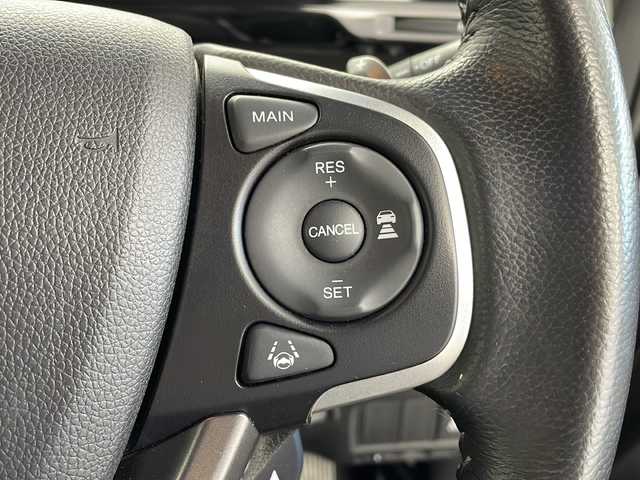 ホンダ ステップワゴン スパーダ ホンダセンシング 千葉県 2019(令1)年 6.1万km プラチナホワイトパール ホンダセンシング/　・衝突軽減ブレーキ〈CMBS〉/　・誤発進抑制機能/　・歩行者事故低減ステアリング/　・路外逸脱抑制機能/　・アダプティブ・クルーズ・コントロール/　・車線維持支援システム/　・先行車発進お知らせ機能/　・標識認識機能/純正フリップダウンモニター/純正9インチメモリナビ/　CD/DVD/BT/フルセグTV/ビルトインETC/バックカメラ/パドルシフト/LEDヘッドライト/純正16インチアルミホイール