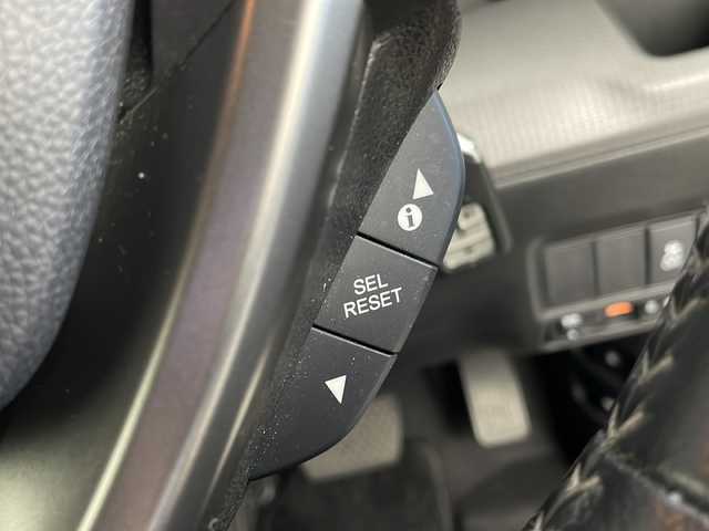 ホンダ ステップワゴン スパーダ ホンダセンシング 千葉県 2019(令1)年 6.1万km プラチナホワイトパール ホンダセンシング/　・衝突軽減ブレーキ〈CMBS〉/　・誤発進抑制機能/　・歩行者事故低減ステアリング/　・路外逸脱抑制機能/　・アダプティブ・クルーズ・コントロール/　・車線維持支援システム/　・先行車発進お知らせ機能/　・標識認識機能/純正フリップダウンモニター/純正9インチメモリナビ/　CD/DVD/BT/フルセグTV/ビルトインETC/バックカメラ/パドルシフト/LEDヘッドライト/純正16インチアルミホイール