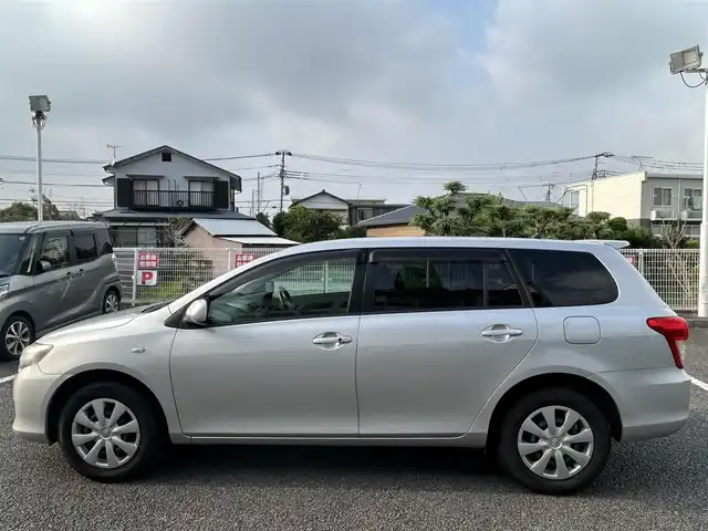 トヨタ カローラ フィールダー X HID エクストラリミテッド 静岡県 2012(平24)年 8.9万km シルバーM ユーザー買取車両/純正HDDナビ（NSDD-W61）/[CD/DVD/BT/地デジTV]/ETC/スマートキー/スペアキー×1/エンジンスタートボタン/4WD/純性フロアマット/新車時保証書/取扱説明書