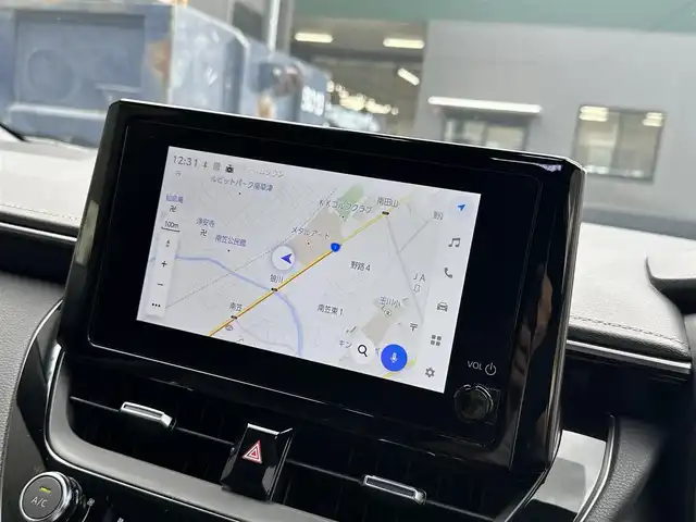 トヨタ カローラ ハイブリット ダブルバイビー 滋賀県 2024(令6)年 1.3万km プラチナホワイトパールマイカ 禁煙車/純正８インチナビ/（Bluetooth・フルセグTV・USB・Miracast)/バックカメラ/トヨタセーフティセンス/-プリクラッシュセーフティ/-レーダークルーズコントロール/-レーントレーシングアシスト/-レーンディパーチャーアラート/-オートマチックハイビーム/-ロードサインアシスト/コーナーセンサー/ビルトインETC2.0/革巻きステアリング/ステアリングスイッチ/ステアリングヒーター/充電用USB端子/電動パーキングスイッチ/LEDヘッドライト/スマートキー/プッシュスタート