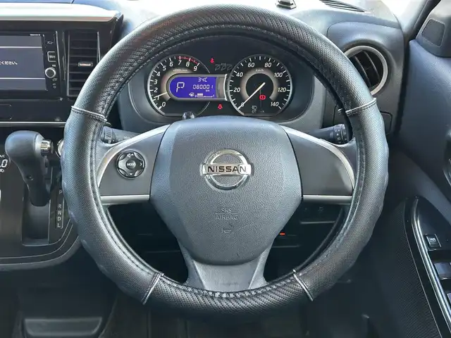 日産 デイズ ルークス ハイウェイスターX Gパッケージ 愛媛県 2017(平29)年 8万km スパークリングレッド/ブラック 登録時走行距離：80001Km/DラーOPSD純正ナビ/AM/FM/フルセグTV/Bluetooth/全周囲カメラ/前ドライブレコーダー/ETC/横滑り防止装置/LEDヘッドライト/オートライト/オートハイビーム/エンジンスタートボタン/スマートキー/純正フロアマット/純正アルミホイール/サンシェード