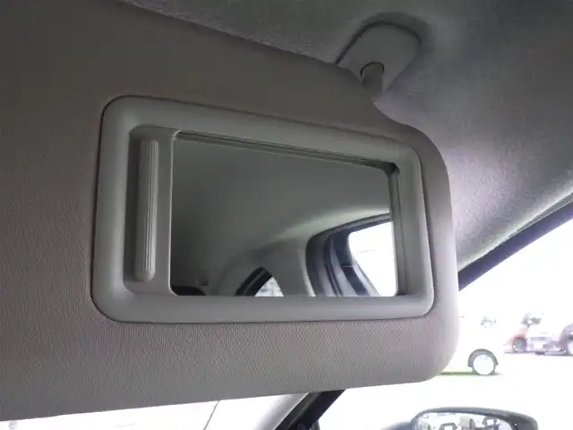 マツダ デミオ 13S 千葉県 2014(平26)年 3.5万km アルミニウムメタリック ワンオーナー/スマートシティブレーキサポート/i-stop/純正SDナビ/地デジTV/【Bluetooth接続】/ステアリングスイッチ/ETC/LEDヘッドライト/フォグライト/ウインカーミラー/サイド/カーテンエアバッグ/アドバンストキーレスエントリー