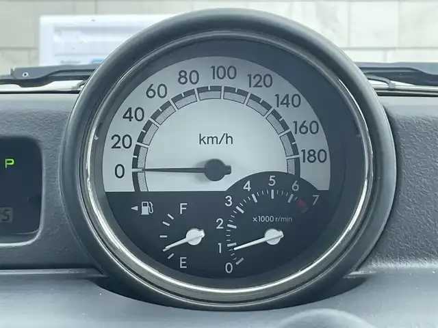 トヨタ ｂＢ Z Xバージョン 愛知県 2005(平17)年 5.5万km ホワイトパールクリスタルシャイン 純正フルエアロ車/・イクリプスCDチューナー/・ETC/・ベンチシート/・社外17インチアルミホイール/・純正フルエアロ/・純正HIDヘッドライト/・電動格納ミラー/・キーレスエントリー
