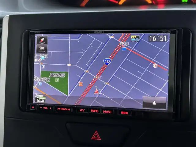 ダイハツ タント X SA 広島県 2015(平27)年 7.9万km コットンアイボリー １オーナー/MITSUBISHIナビ　　　NR-MZ40/　「フルセグ/CD/DVD/AUX/AM/FM」/バックカメラ/衝突軽減ブレーキシステム/パワースライドドア/ＥＴC/ヘッドライトレベライザー/横滑り防止装置/純正フロアマット/スペアキー/ステアリングスイッチ/プッシュスタート/スマートキー/保証書/取扱説明書