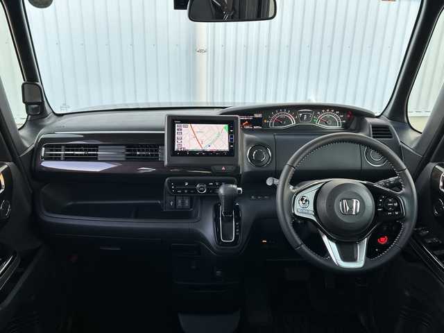 ホンダ Ｎ ＢＯＸ G L ターボ ホンダセンシング 愛媛県 2020(令2)年 6.4万km クリスタルブラックパール 純正ナビ/両側パワースライドドア/ワンオーナー/ビルトインETC/衝突軽減システム/バックカメラ/フルセグTV/ハーフレザー/シートヒーター/フォグランプ/クルーズコントロール追従あり/オートLED/コーナーセンサー前後/ドライブレコーダー前/フルフラットシート/スペアキー1本/レーンキープアシスト/純正タイヤ4本あり