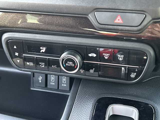 ホンダ Ｎ ＢＯＸ G L ターボ ホンダセンシング 愛媛県 2020(令2)年 6.4万km クリスタルブラックパール 純正ナビ/両側パワースライドドア/ワンオーナー/ビルトインETC/衝突軽減システム/バックカメラ/フルセグTV/ハーフレザー/シートヒーター/フォグランプ/クルーズコントロール追従あり/オートLED/コーナーセンサー前後/ドライブレコーダー前/フルフラットシート/スペアキー1本/レーンキープアシスト/純正タイヤ4本あり