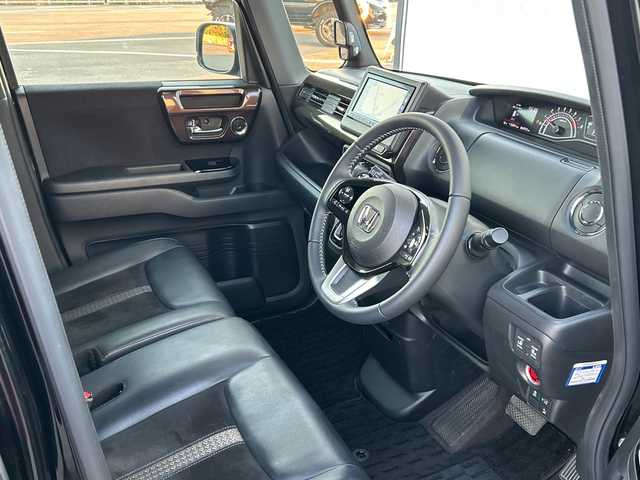 ホンダ Ｎ ＢＯＸ G L ターボ ホンダセンシング 愛媛県 2020(令2)年 6.4万km クリスタルブラックパール 純正ナビ/両側パワースライドドア/ワンオーナー/ビルトインETC/衝突軽減システム/バックカメラ/フルセグTV/ハーフレザー/シートヒーター/フォグランプ/クルーズコントロール追従あり/オートLED/コーナーセンサー前後/ドライブレコーダー前/フルフラットシート/スペアキー1本/レーンキープアシスト/純正タイヤ4本あり