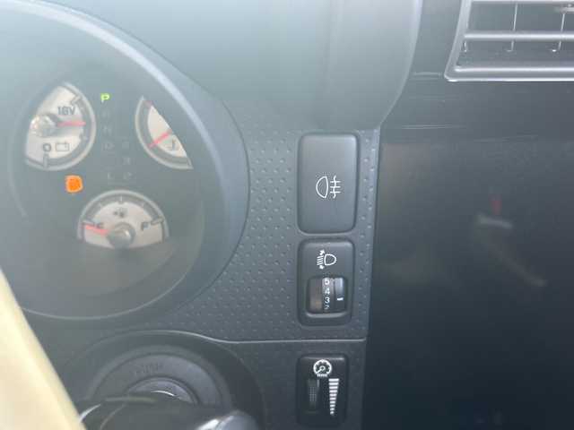 トヨタ ＦＪクルーザー ファイナルエディション 石川県 2017(平29)年 5.4万km ベージュ 社外ＳＤナビ/フルセグ/Bluetooth/DVD再生/４ＷＤ/デフロック/革調シートカバー/社外アルミホイール/革巻きステアリング/バックカメラ/ＬＥＤヘッドライト/クルーズコントロール/コーナーセンサー/ルーフラック/背面タイヤ/スペアキー有