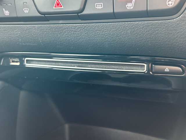 マツダ マツダ３ファストバック XD Lパッケージ 大阪府 2019(令1)年 7.6万km ポリメタルグレーM ＢＯＳＥ　衝突軽減　全方位カメラ　レーダークルーズコントロール　フルセグＴＶ　ＣＤ　ＤＶＤ　ＨＤＭＩ　Ｂｌｕｅｔｏｏｔｈ　ＨＵＤ　ＢＳＭ　置くだけ充電　レザーシート　パワーシート　シートヒーター　ハンドルヒーター　ドラレコ　ＥＴＣ　純正フロアマット　純正ホイール　スマートキー