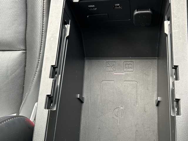 マツダ マツダ３ファストバック XD Lパッケージ 大阪府 2019(令1)年 7.6万km ポリメタルグレーM ＢＯＳＥ　衝突軽減　全方位カメラ　レーダークルーズコントロール　フルセグＴＶ　ＣＤ　ＤＶＤ　ＨＤＭＩ　Ｂｌｕｅｔｏｏｔｈ　ＨＵＤ　ＢＳＭ　置くだけ充電　レザーシート　パワーシート　シートヒーター　ハンドルヒーター　ドラレコ　ＥＴＣ　純正フロアマット　純正ホイール　スマートキー