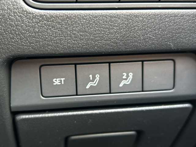 マツダ マツダ３ファストバック XD Lパッケージ 大阪府 2019(令1)年 7.6万km ポリメタルグレーM ＢＯＳＥ　衝突軽減　全方位カメラ　レーダークルーズコントロール　フルセグＴＶ　ＣＤ　ＤＶＤ　ＨＤＭＩ　Ｂｌｕｅｔｏｏｔｈ　ＨＵＤ　ＢＳＭ　置くだけ充電　レザーシート　パワーシート　シートヒーター　ハンドルヒーター　ドラレコ　ＥＴＣ　純正フロアマット　純正ホイール　スマートキー