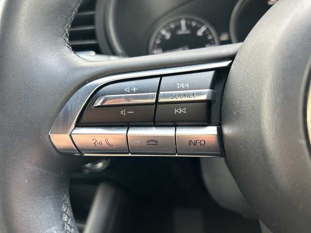 マツダ マツダ３ファストバック XD Lパッケージ 大阪府 2019(令1)年 7.6万km ポリメタルグレーM ＢＯＳＥ　衝突軽減　全方位カメラ　レーダークルーズコントロール　フルセグＴＶ　ＣＤ　ＤＶＤ　ＨＤＭＩ　Ｂｌｕｅｔｏｏｔｈ　ＨＵＤ　ＢＳＭ　置くだけ充電　レザーシート　パワーシート　シートヒーター　ハンドルヒーター　ドラレコ　ＥＴＣ　純正フロアマット　純正ホイール　スマートキー