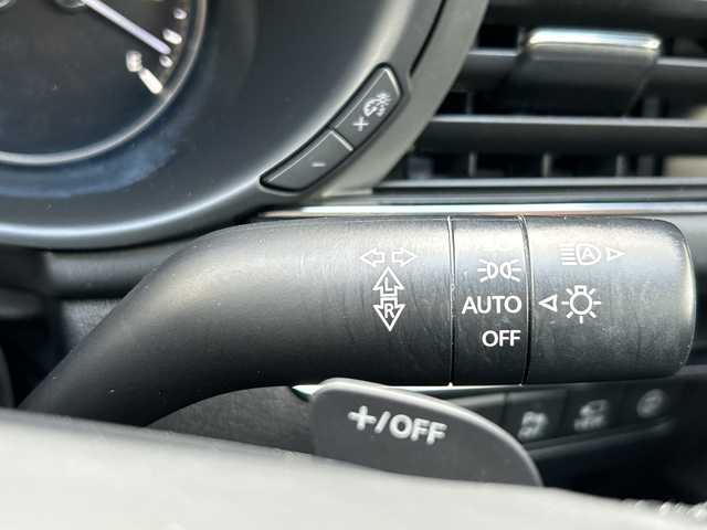 マツダ マツダ３ファストバック XD Lパッケージ 大阪府 2019(令1)年 7.6万km ポリメタルグレーM ＢＯＳＥ　衝突軽減　全方位カメラ　レーダークルーズコントロール　フルセグＴＶ　ＣＤ　ＤＶＤ　ＨＤＭＩ　Ｂｌｕｅｔｏｏｔｈ　ＨＵＤ　ＢＳＭ　置くだけ充電　レザーシート　パワーシート　シートヒーター　ハンドルヒーター　ドラレコ　ＥＴＣ　純正フロアマット　純正ホイール　スマートキー