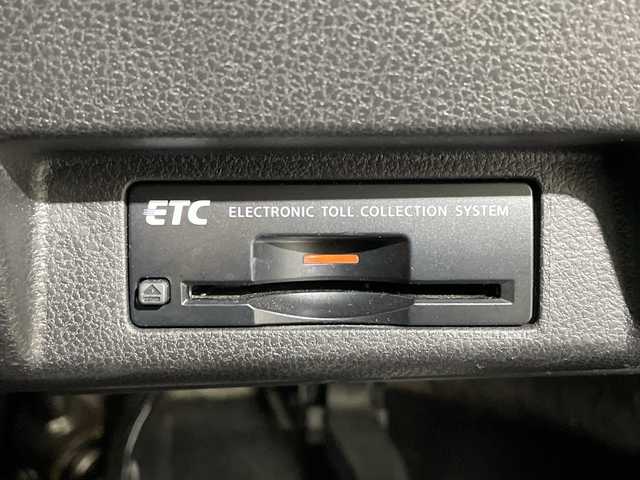 日産 リーフ G 沖縄県 2018(平30)年 5万km ブリリアントホワイトパール/スーパーブラック 2トーン 県外仕入れ　/純正ナビ　/（フルセグＴＶ　ＣＤ　ＤＶＤ　Ｂｌｕｅｔｏｏｔｈ）　/プロパイロット　/アラウンドビューモニター　/デジタルインナーミラー　/純正アルミホイール　/シートヒーター　/ＬＥＤヘッドライト/ステアリングスイッチ/エマージェンシーブレーキ/車線逸脱警報機能/ブラインドスポットモニター/カーテンエアバック