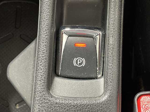 日産 リーフ G 沖縄県 2018(平30)年 5万km ブリリアントホワイトパール/スーパーブラック 2トーン 県外仕入れ　/純正ナビ　/（フルセグＴＶ　ＣＤ　ＤＶＤ　Ｂｌｕｅｔｏｏｔｈ）　/プロパイロット　/アラウンドビューモニター　/デジタルインナーミラー　/純正アルミホイール　/シートヒーター　/ＬＥＤヘッドライト/ステアリングスイッチ/エマージェンシーブレーキ/車線逸脱警報機能/ブラインドスポットモニター/カーテンエアバック