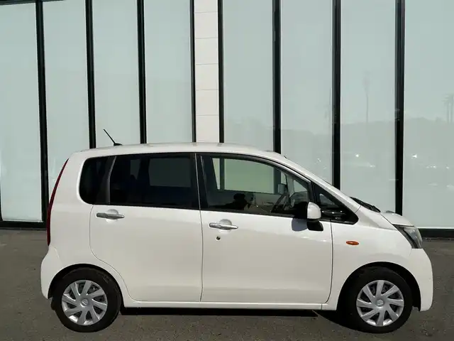 ダイハツ ムーヴ L スマートセレクション SA 大阪府 2014(平26)年 5万km パールホワイトⅢ 社外ナビ　/   フルセグＴＶ/Ｂｌｕｅｔｏｏｔｈ　/バックモニター　/横滑り防止装置　/アイドリングストップ　/ヘッドライトレベライザー　/リモコンキー　/ハロゲンライト　/取扱説明書　/記録簿