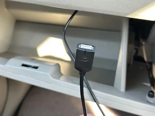 ダイハツ ムーヴ L スマートセレクション SA 大阪府 2014(平26)年 5万km パールホワイトⅢ 社外ナビ　/   フルセグＴＶ/Ｂｌｕｅｔｏｏｔｈ　/バックモニター　/横滑り防止装置　/アイドリングストップ　/ヘッドライトレベライザー　/リモコンキー　/ハロゲンライト　/取扱説明書　/記録簿