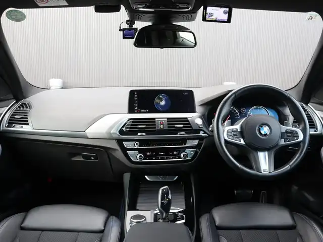 ＢＭＷ Ｘ３ xDrive20i Mスポーツ 長野県 2018(平30)年 2.2万km アルピンホワイトⅢ ハーフレザーシート　/純正ナビ　/フルセグＴＶ　/３６０°カメラ　/ＡＣＣ　/衝突軽減Ｂ　/レーンディパチャーＷ　/パワーシート／ヒーター　/パワーバックＤ　/コンフォートアクセス　/ワイヤレスチャージ　/純正１９ＡＷ