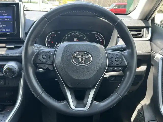 トヨタ ＲＡＶ４ G 愛知県 2020(令2)年 8.8万km ホワイトパールクリスタルシャイン 純正ナビ/BT/CD/DVD/フルセグTV/ETC/バックカメラ/レーダークルーズコントロール/ドライブレコーダー/パワーバックドア/黒レザーシート/シートヒーター/ステアリングヒーター/前後コーナーセンサー/TSS/LTA/PCS/RCTA/RKSB/RSA/BSM/オートハイビーム