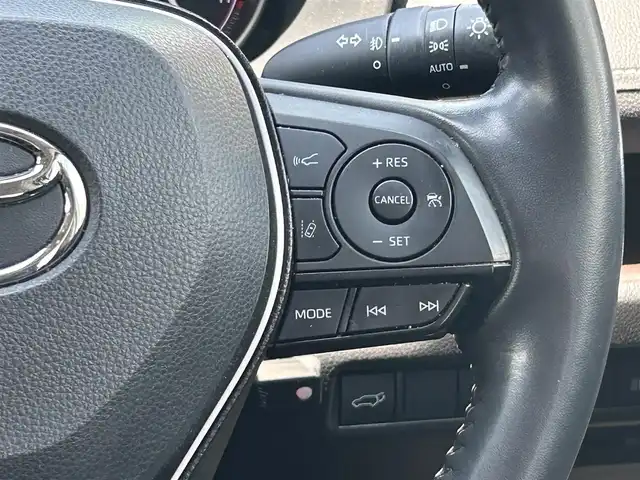 トヨタ ＲＡＶ４ G 愛知県 2020(令2)年 8.8万km ホワイトパールクリスタルシャイン 純正ナビ/BT/CD/DVD/フルセグTV/ETC/バックカメラ/レーダークルーズコントロール/ドライブレコーダー/パワーバックドア/黒レザーシート/シートヒーター/ステアリングヒーター/前後コーナーセンサー/TSS/LTA/PCS/RCTA/RKSB/RSA/BSM/オートハイビーム