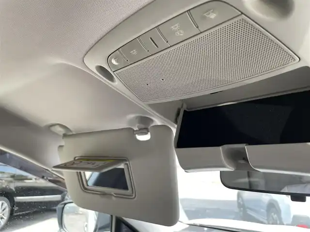 日産 エクストレイル モードプレミア ハイコントラストインテリア 愛知県 2017(平29)年 8万km ブリリアントホワイトパール 純正9インチナビ（MM517D-L）/CD/DVD/BT/SD/USB/HDMI/フルセグTV/バックアカメラ/ナビ連動ドラレコ/ベージュ革シート/前席シートヒーター/プロパイロット/電動バックドア/純正フリップダウンモニター/電動パーキングブレーキ/純正フロアマット/純正ドアバイザー/ルーフレール/スマートキー×2